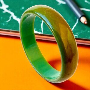Vintage Bakelite Bangle Bracelet Green Smooth